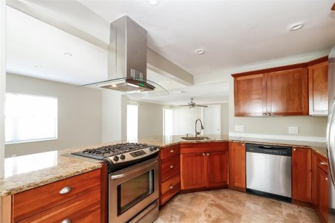 Casa en alquiler en Saint Petersburg, Florida, 2 dormitorios, 94.2 m2 № 1593430 - foto 6