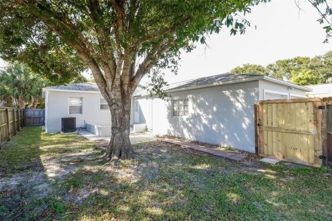 Casa en alquiler en Saint Petersburg, Florida, 2 dormitorios, 94.2 m2 № 1593430 - foto 15