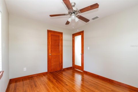 Casa en alquiler en Saint Petersburg, Florida, 2 dormitorios, 94.2 m2 № 1593430 - foto 13