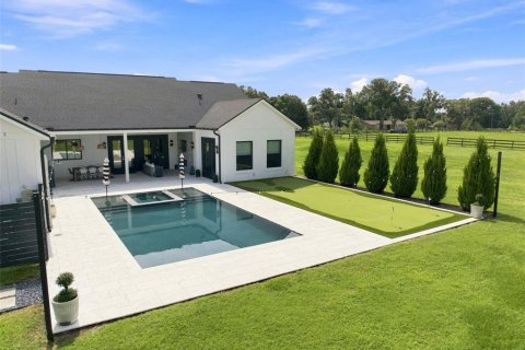 Villa ou maison à vendre à Dade City, Floride: 5 chambres, 274.99 m2 № 2347499 - photo 4