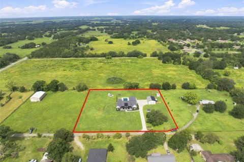 Villa ou maison à vendre à Dade City, Floride: 5 chambres, 274.99 m2 № 2347499 - photo 3