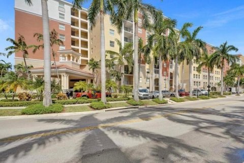 Condominio en venta en Sunny Isles Beach, Florida, 2 dormitorios, 84.26 m2 № 2168044 - foto 15