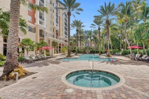 Condominio en venta en Sunny Isles Beach, Florida, 2 dormitorios, 84.26 m2 № 2168044 - foto 13