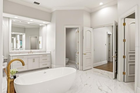 Купить виллу или дом в Уиндермир, Флорида 12 комнат, 647.53м2, № 2266658 - фото 24