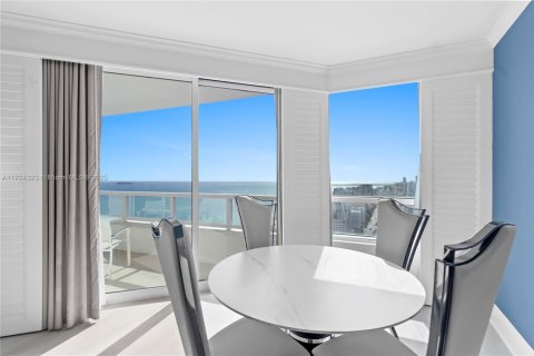 Купить кондоминиум в Майами-Бич, Флорида 2 спальни, 141.95м2, № 2020928 - фото 11