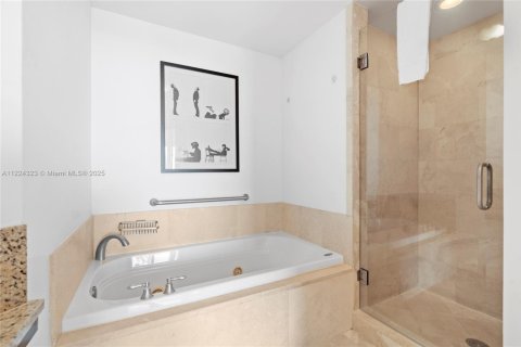 Купить кондоминиум в Майами-Бич, Флорида 2 спальни, 141.95м2, № 2020928 - фото 28