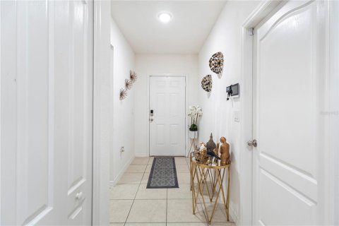 Villa ou maison à vendre à Poinciana, Floride: 3 chambres, 134.24 m2 № 2290697 - photo 18