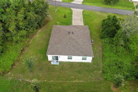 Villa ou maison à vendre à Poinciana, Floride: 3 chambres, 134.24 m2 № 2290697 - photo 21