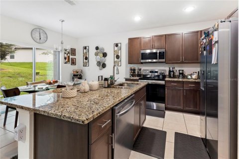 Villa ou maison à vendre à Poinciana, Floride: 3 chambres, 134.24 m2 № 2290697 - photo 5