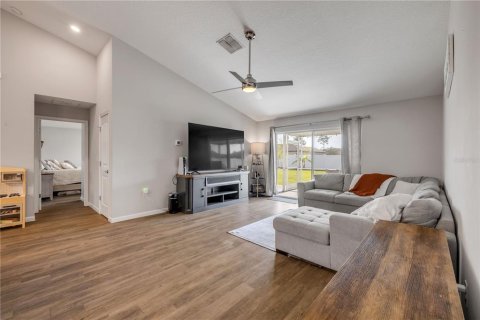 Villa ou maison à vendre à Palm Coast, Floride: 3 chambres, 138.89 m2 № 2345242 - photo 10