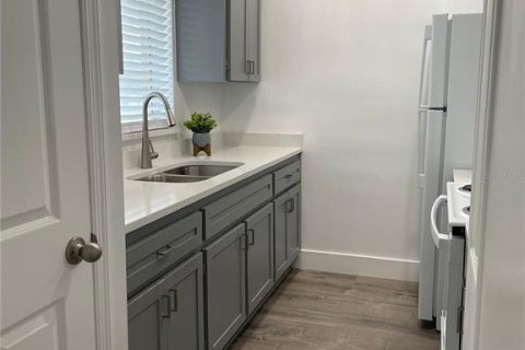 Condominio en venta en Clearwater, Florida, 1 dormitorio, 56.21 m2 № 1906165 - foto 6