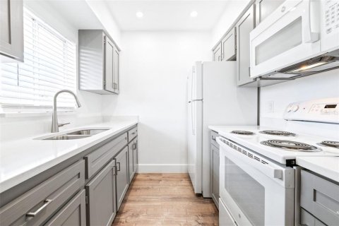 Condominio en venta en Clearwater, Florida, 1 dormitorio, 56.21 m2 № 1906165 - foto 14