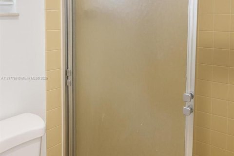 Townhouse in Miramar, Florida 2 bedrooms, 98.48 sq.m. № 1942532 - photo 16