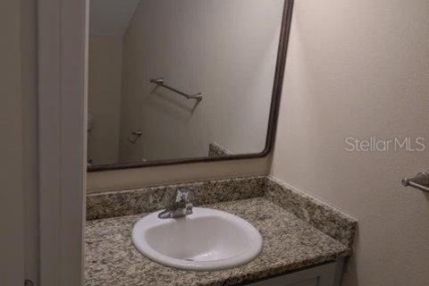 Townhouse in Spring Hill, Florida 2 bedrooms, 117.24 sq.m. № 1894425 - photo 11