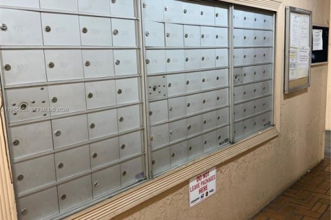 Condominio en alquiler en Plantation, Florida, 1 dormitorio, 65.77 m2 № 2049283 - foto 22