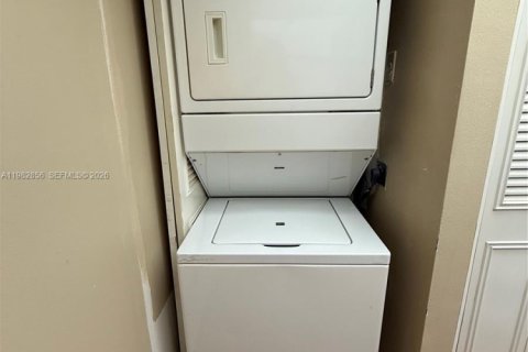 Condominio en alquiler en Plantation, Florida, 1 dormitorio, 65.77 m2 № 2049283 - foto 12