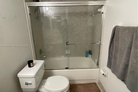 Condominio en alquiler en Plantation, Florida, 1 dormitorio, 65.77 m2 № 2049283 - foto 8