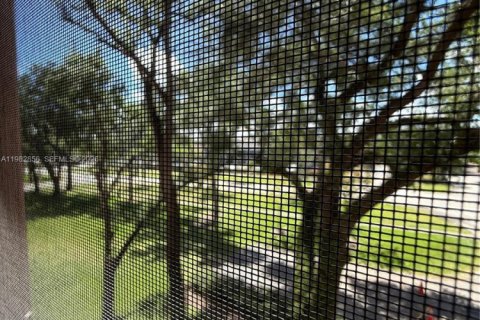 Condominio en alquiler en Plantation, Florida, 1 dormitorio, 65.77 m2 № 2049283 - foto 15