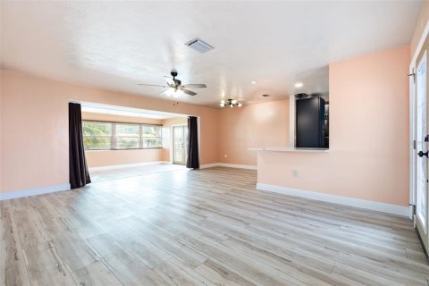 House in Palmetto, Florida 3 bedrooms, 141.12 sq.m. № 1903628 - photo 4