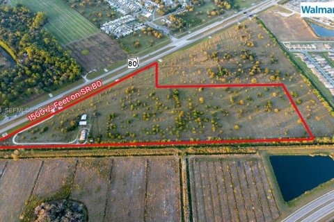 Immobilier commercial à LaBelle, Floride № 2088983