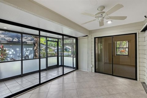 House in Sarasota, Florida 2 bedrooms, 135.27 sq.m. № 2399371 - photo 9