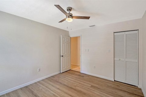 House in Sarasota, Florida 2 bedrooms, 135.27 sq.m. № 2399371 - photo 30