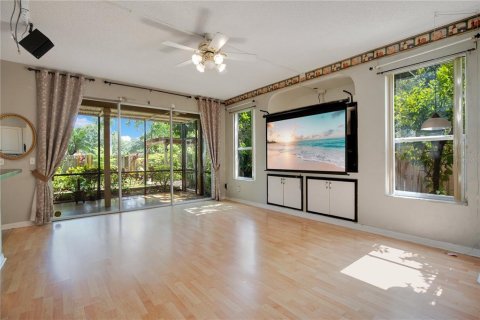 House in Ocoee, Florida 4 bedrooms, 200.39 sq.m. № 1787596 - photo 9