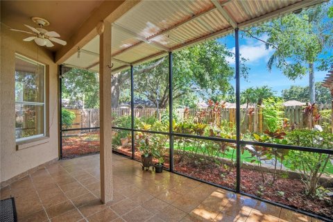 House in Ocoee, Florida 4 bedrooms, 200.39 sq.m. № 1787596 - photo 28