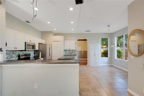 House in Ocoee, Florida 4 bedrooms, 200.39 sq.m. № 1787596 - photo 14