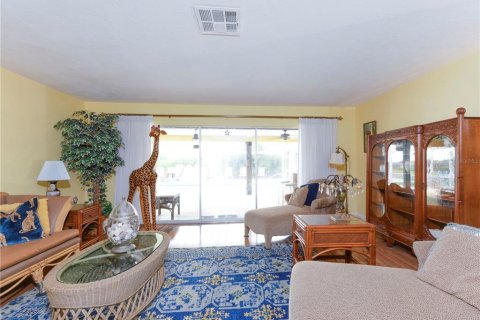 House in Venice, Florida 3 bedrooms, 241.45 sq.m. № 2239790 - photo 13