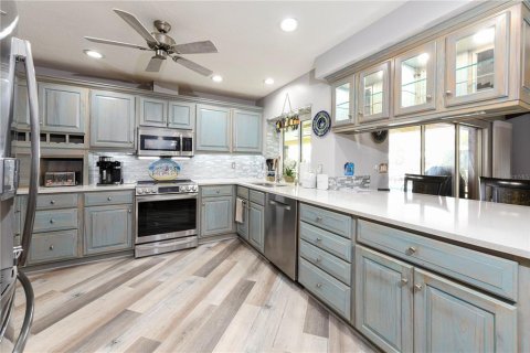 House in Venice, Florida 3 bedrooms, 241.45 sq.m. № 2239790 - photo 3