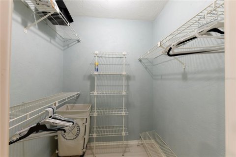 House in Venice, Florida 3 bedrooms, 241.45 sq.m. № 2239790 - photo 16