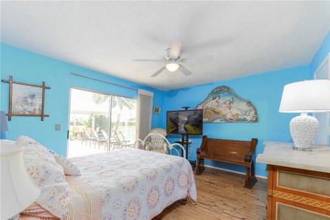 House in Venice, Florida 3 bedrooms, 241.45 sq.m. № 2239790 - photo 22