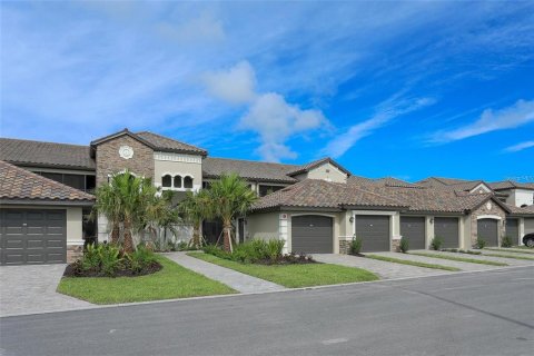 Copropriété à louer à Bradenton, Floride: 2 chambres, 123.47 m2 № 2099445 - photo 4