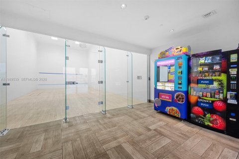 Copropriété à vendre à Hollywood, Floride: 2 chambres, 96.99 m2 № 2051600 - photo 26