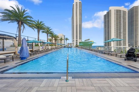 Copropriété à vendre à Hollywood, Floride: 2 chambres, 96.99 m2 № 2051600 - photo 18