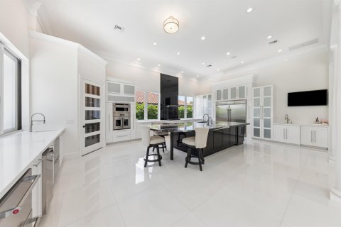 Villa ou maison à vendre à Boynton Beach, Floride: 3 chambres, 351.17 m2 № 2087240 - photo 9