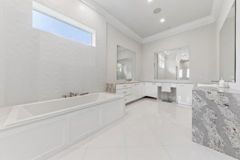 Villa ou maison à vendre à Boynton Beach, Floride: 3 chambres, 351.17 m2 № 2087240 - photo 13