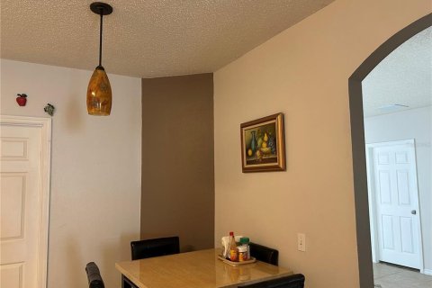 Casa en venta en Kissimmee, Florida, 3 dormitorios, 149.48 m2 № 1735130 - foto 12