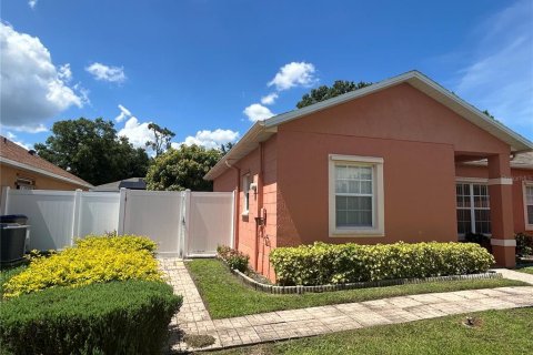Casa en venta en Kissimmee, Florida, 3 dormitorios, 149.48 m2 № 1735130 - foto 3