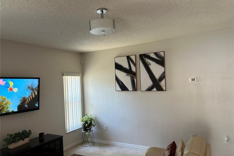 Casa en venta en Kissimmee, Florida, 3 dormitorios, 149.48 m2 № 1735130 - foto 17
