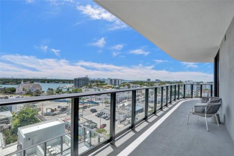 Condominio en venta en Miami Beach, Florida, 2 dormitorios, 82.4 m2 № 2081884 - foto 16