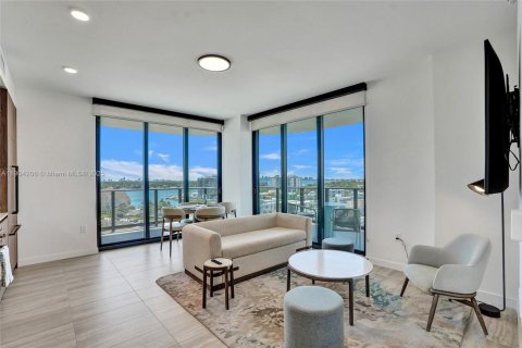 Condominio en venta en Miami Beach, Florida, 2 dormitorios, 82.4 m2 № 2081884 - foto 5