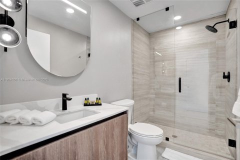 Condominio en venta en Miami Beach, Florida, 2 dormitorios, 82.4 m2 № 2081884 - foto 11