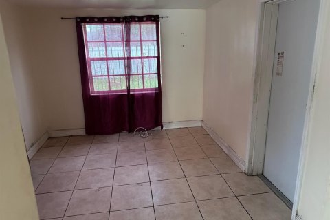 Villa ou maison à vendre à Miami, Floride: 4 chambres, 151.52 m2 № 2414337 - photo 10