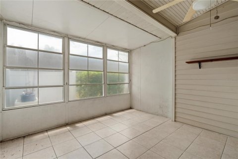 Townhouse in Lutz, Florida 2 bedrooms, 119.66 sq.m. № 2201915 - photo 27