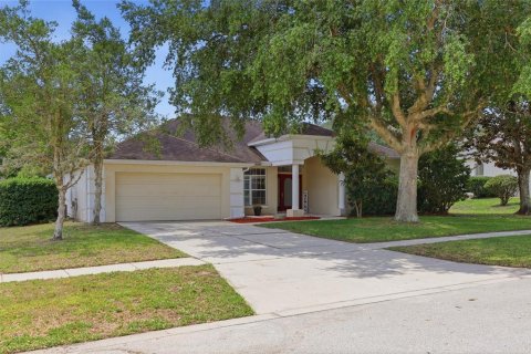 Casa en venta en Apopka, Florida, 4 dormitorios, 229.19 m2 № 2109278 - foto 2