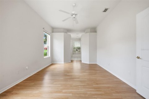 Casa en venta en Apopka, Florida, 4 dormitorios, 229.19 m2 № 2109278 - foto 24