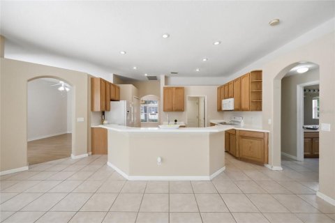 Casa en venta en Apopka, Florida, 4 dormitorios, 229.19 m2 № 2109278 - foto 19