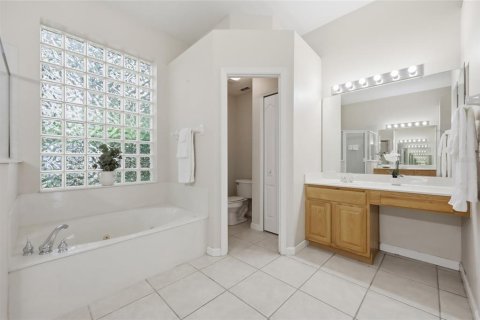 Casa en venta en Apopka, Florida, 4 dormitorios, 229.19 m2 № 2109278 - foto 17
